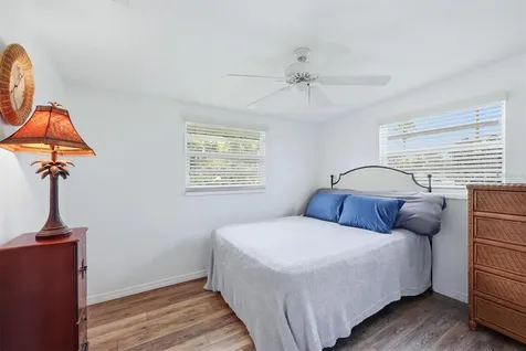 898 S Broadway Englewood FL 34223