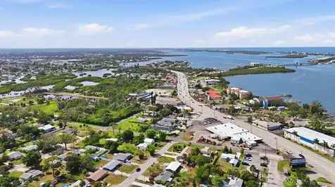 898 S Broadway Englewood FL 34223