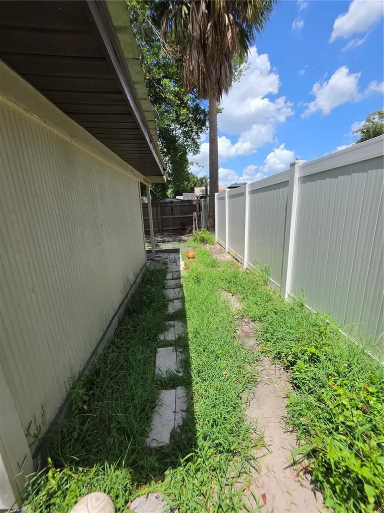3308 E Mohawk Avenue Tampa FL 33610