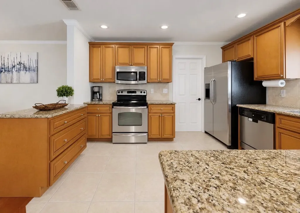 1005 Highgrove Court Valrico FL 33596