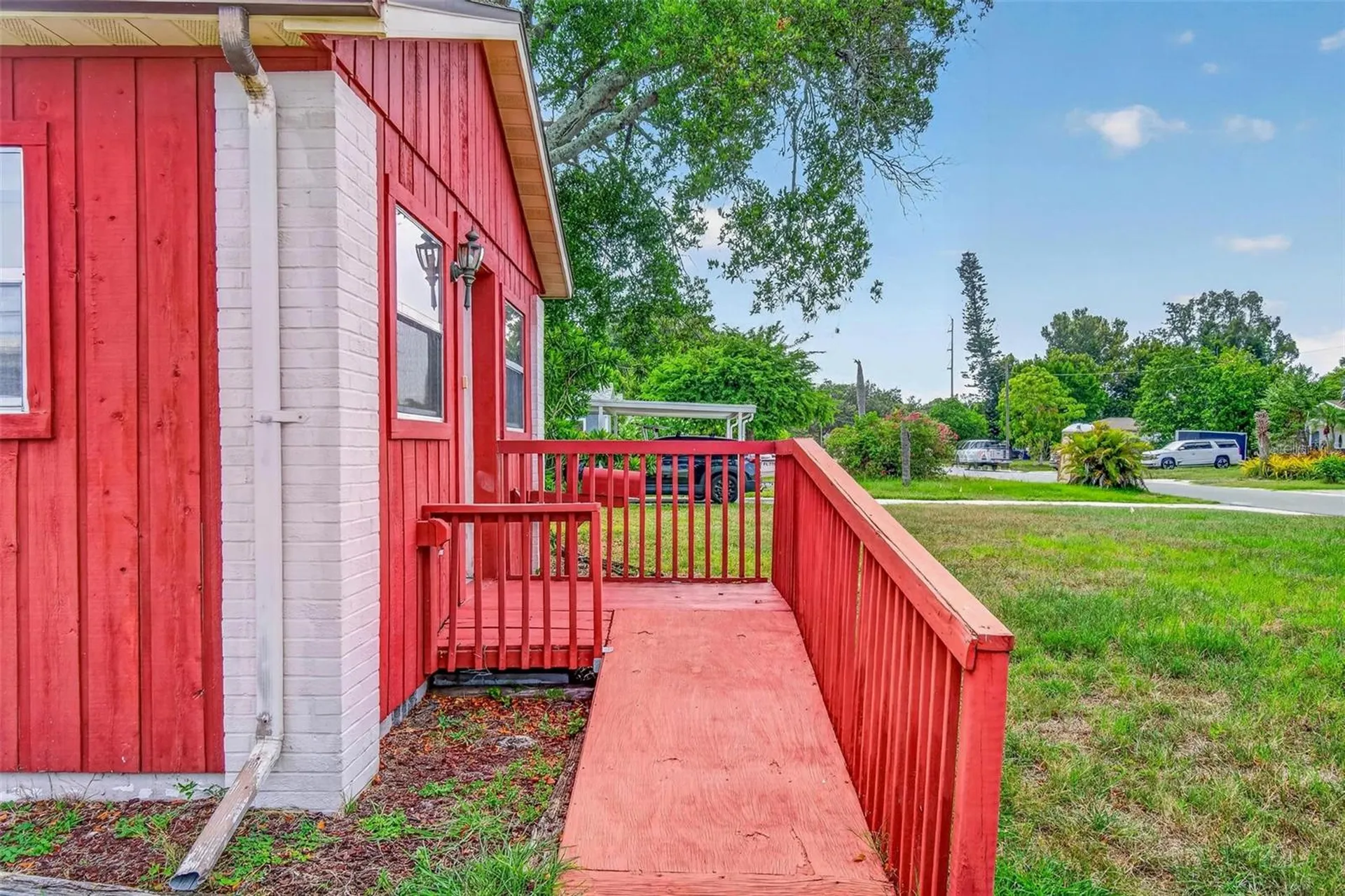 2600 25th Avenue N St Petersburg FL 33713
