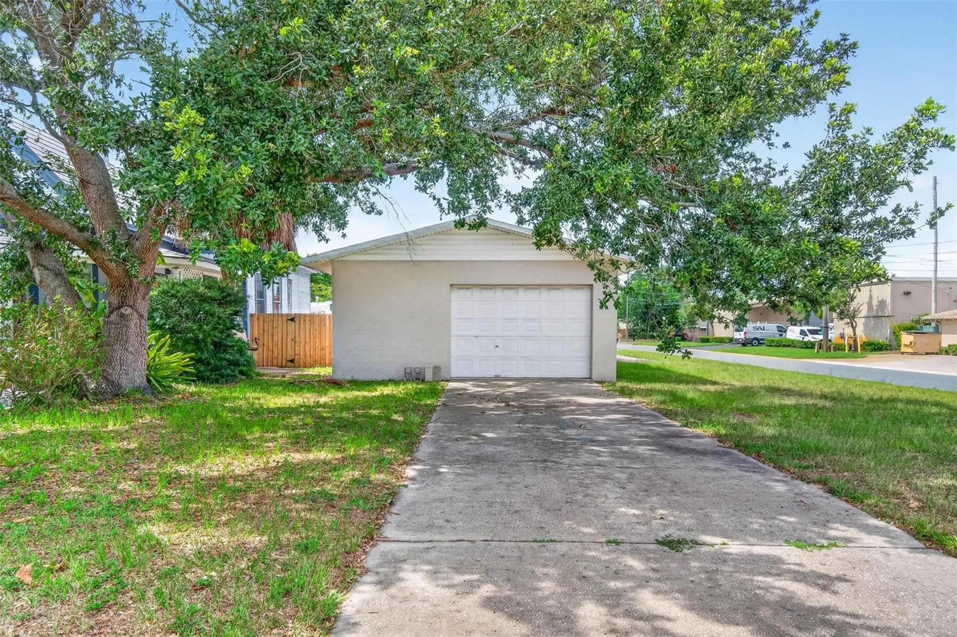 2600 25th Avenue N St Petersburg FL 33713