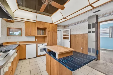 2600 25th Avenue N St Petersburg FL 33713