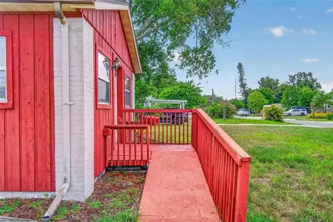 2600 25th Avenue N St Petersburg FL 33713