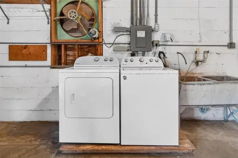 2600 25th Avenue N St Petersburg FL 33713