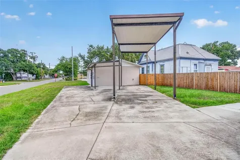 2600 25th Avenue N St Petersburg FL 33713