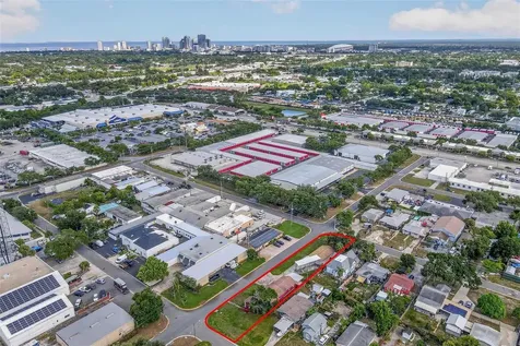 2600 25th Avenue N St Petersburg FL 33713