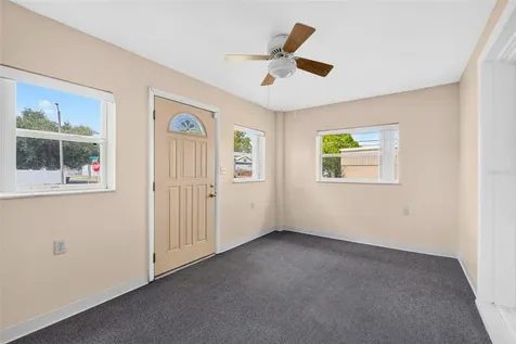 2600 25th Avenue N St Petersburg FL 33713