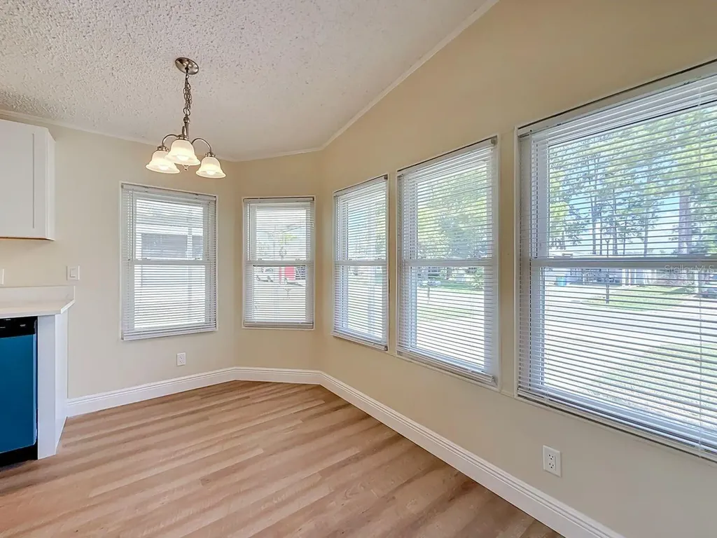 1676 Elkhart Circle Tavares FL 32778