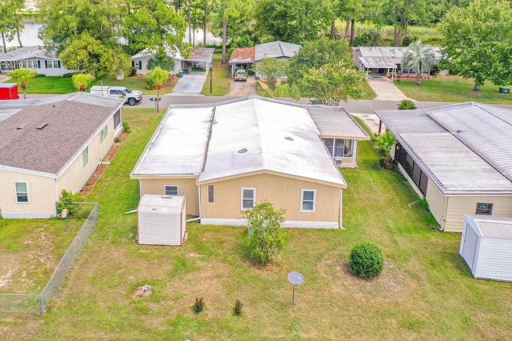 1676 Elkhart Circle Tavares FL 32778