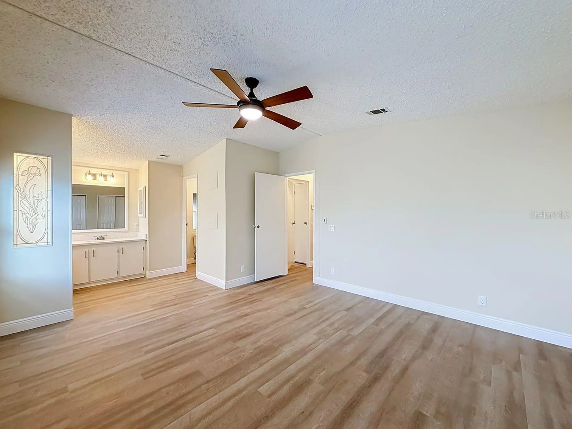 1676 Elkhart Circle Tavares FL 32778