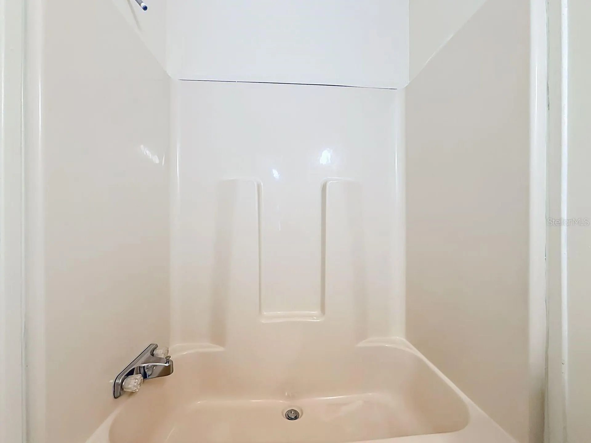 1676 Elkhart Circle Tavares FL 32778