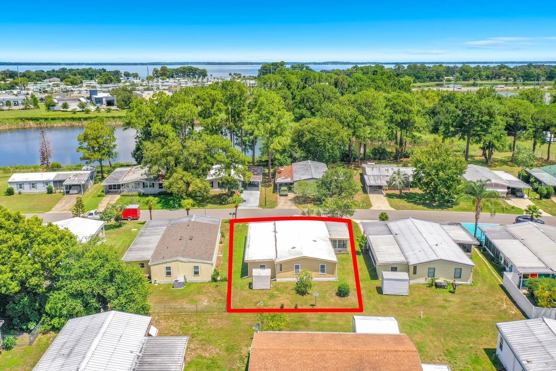 1676 Elkhart Circle Tavares FL 32778