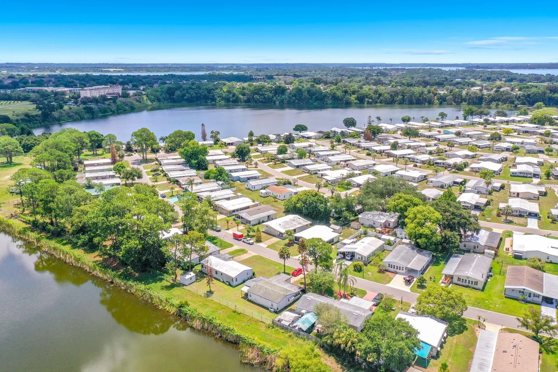 1676 Elkhart Circle Tavares FL 32778