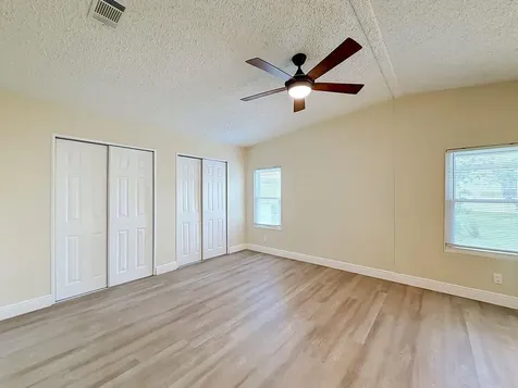 1676 Elkhart Circle Tavares FL 32778