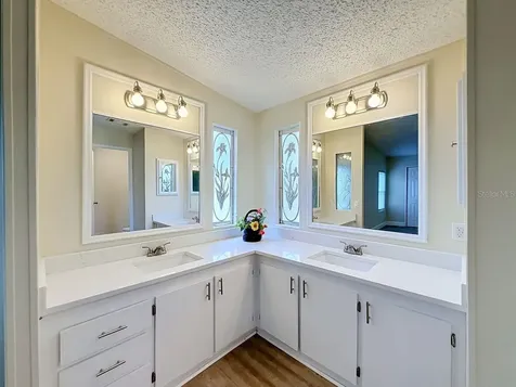 1676 Elkhart Circle Tavares FL 32778