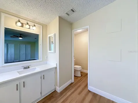 1676 Elkhart Circle Tavares FL 32778
