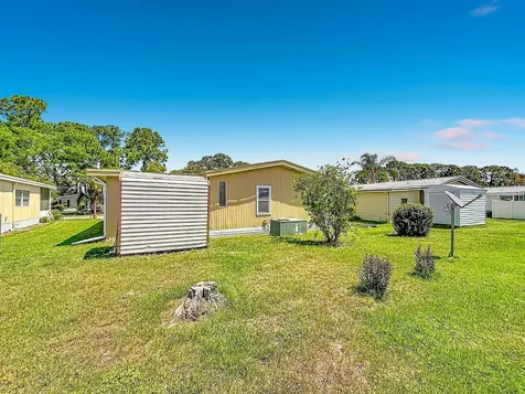 1676 Elkhart Circle Tavares FL 32778
