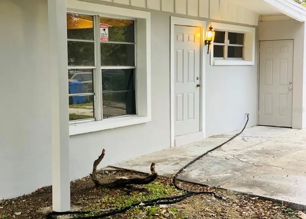 3207 Clifford Sample Drive Tampa FL 33619