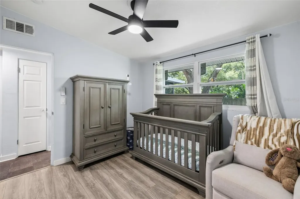 2287 Manor Boulevard N Clearwater FL 33765