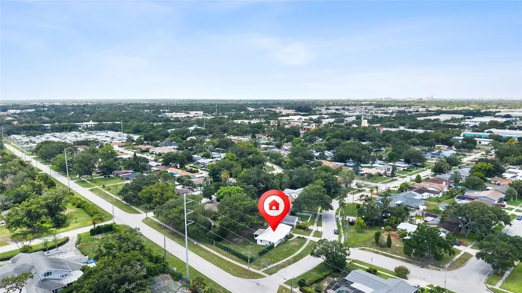 2287 Manor Boulevard N Clearwater FL 33765