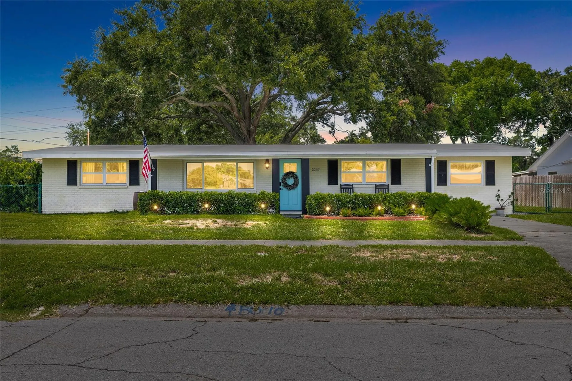 2287 Manor Boulevard N Clearwater FL 33765