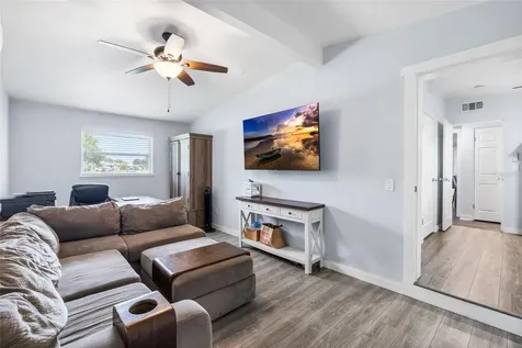 2287 Manor Boulevard N Clearwater FL 33765