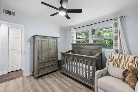 2287 Manor Boulevard N Clearwater FL 33765