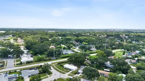 2287 Manor Boulevard N Clearwater FL 33765