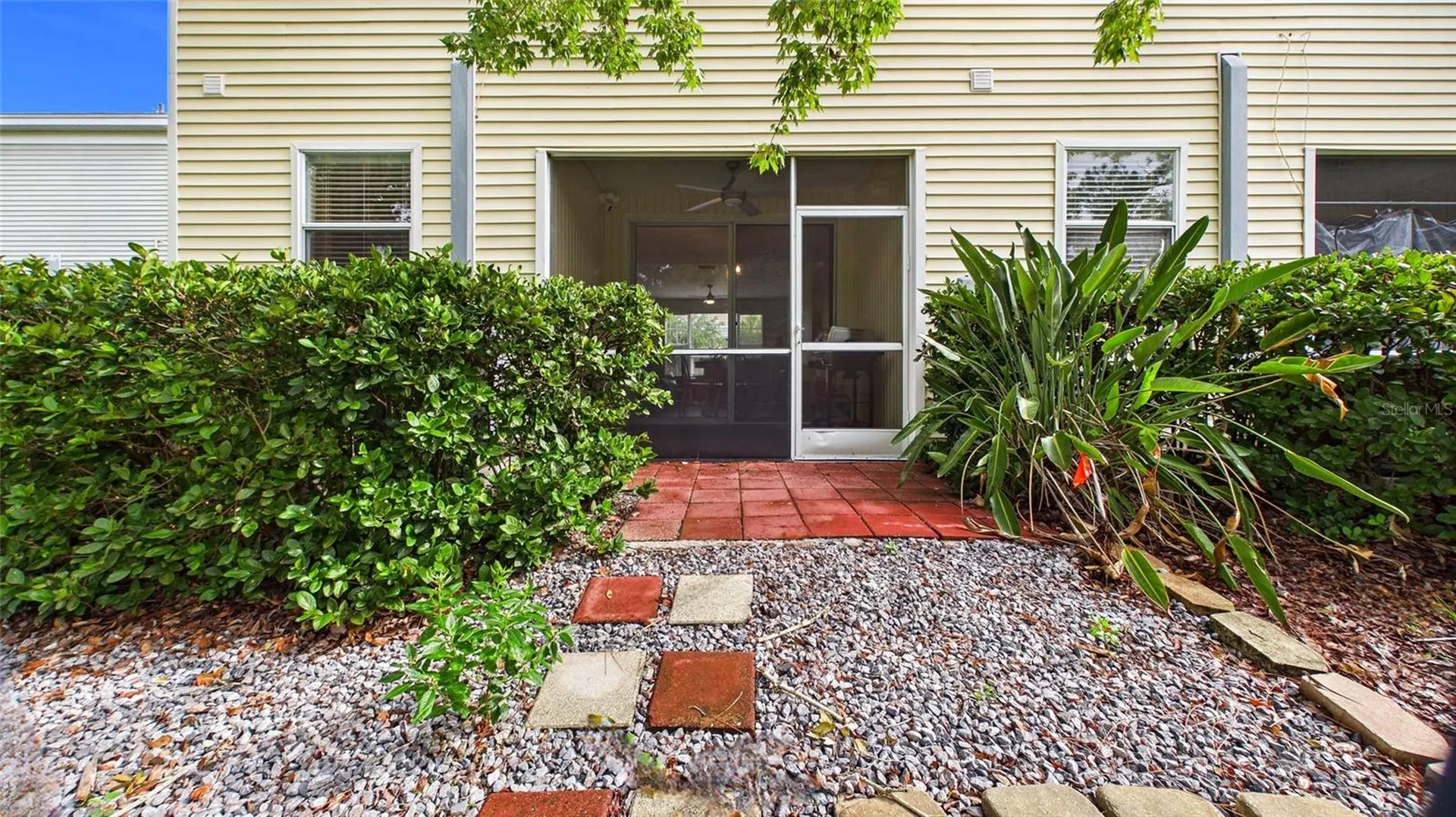 12426 Country White Circle Tampa FL 33635