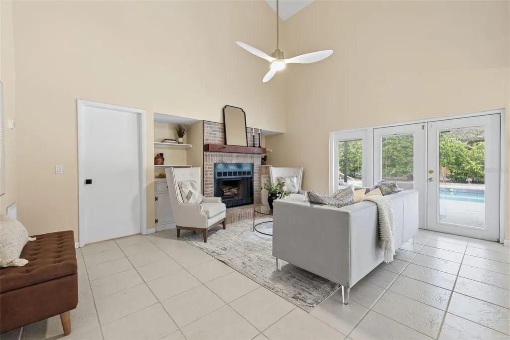 11007 Theresa Arbor Drive Tampa FL 33617