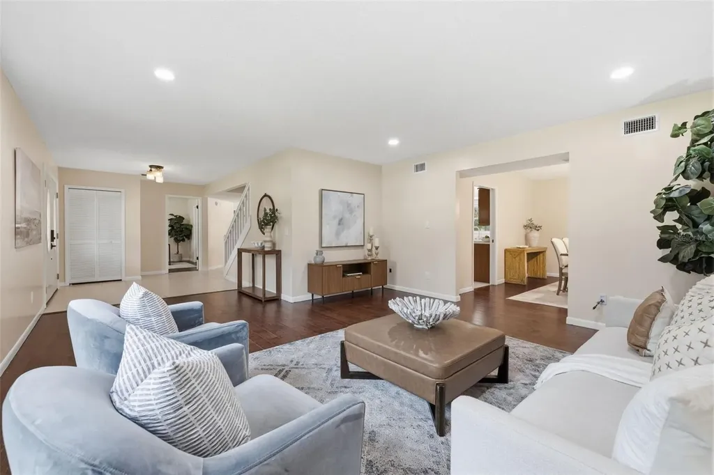 11007 Theresa Arbor Drive Tampa FL 33617