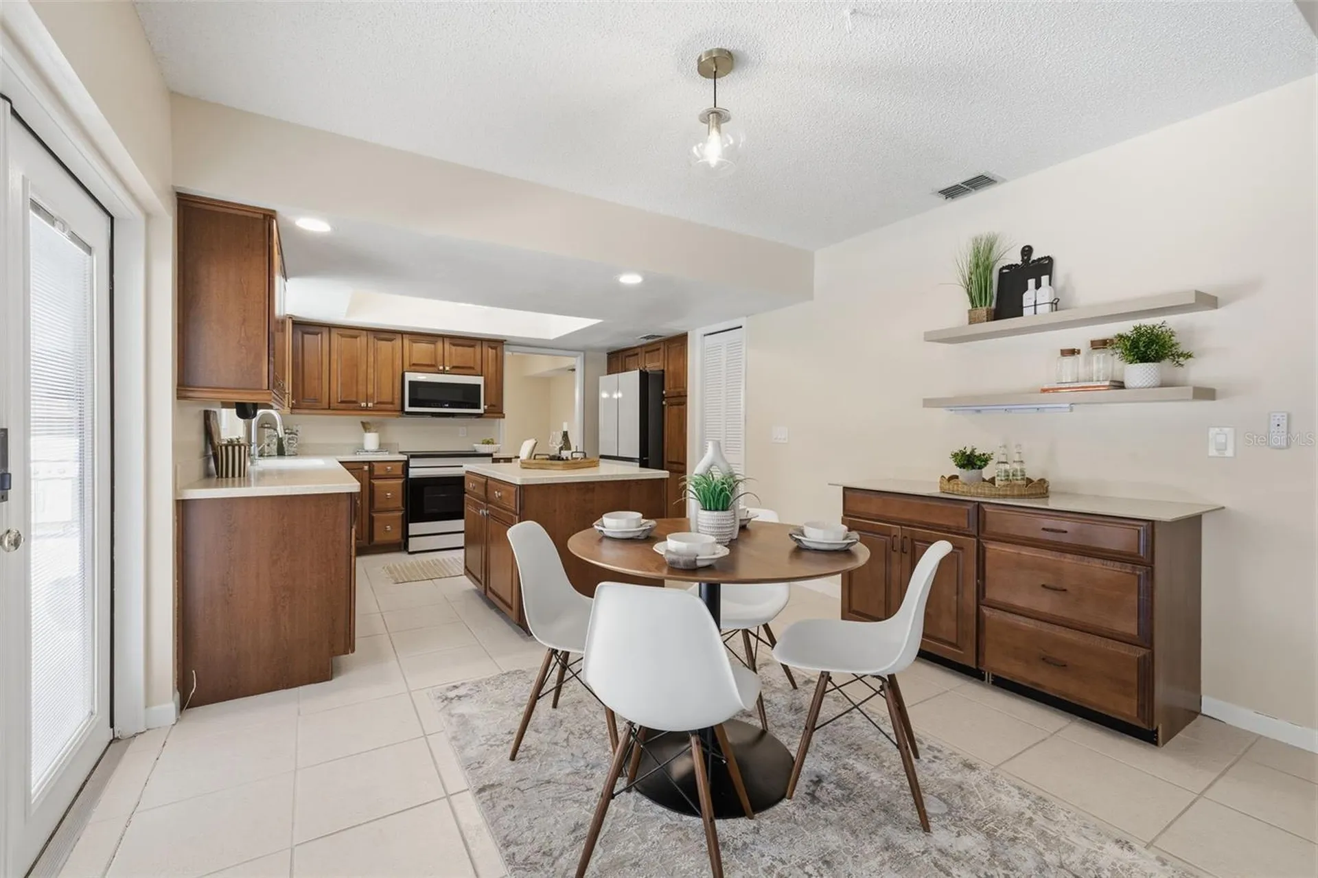 11007 Theresa Arbor Drive Tampa FL 33617