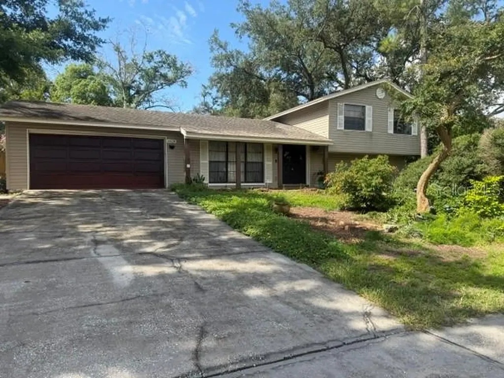 6624 Baybrooks Circle Tampa FL 33617