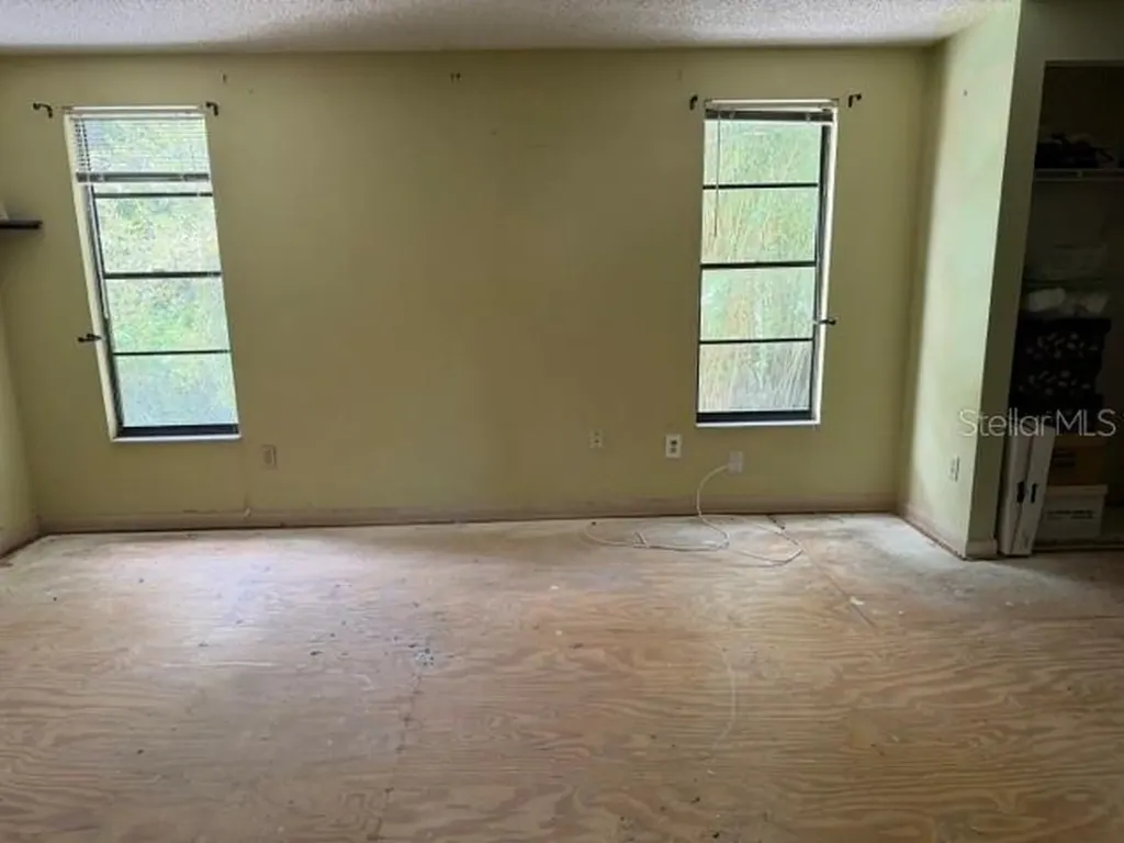 6624 Baybrooks Circle Tampa FL 33617