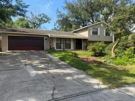 6624 Baybrooks Circle Tampa FL 33617