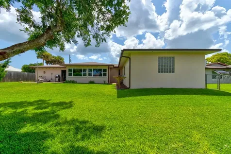 103 Dee Street New Smyrna Beach FL 32168