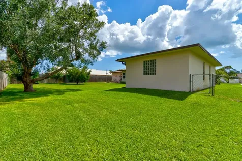 103 Dee Street New Smyrna Beach FL 32168