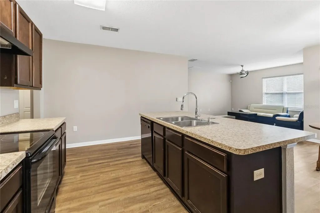 2318 Sequoia Way Davenport FL 33896