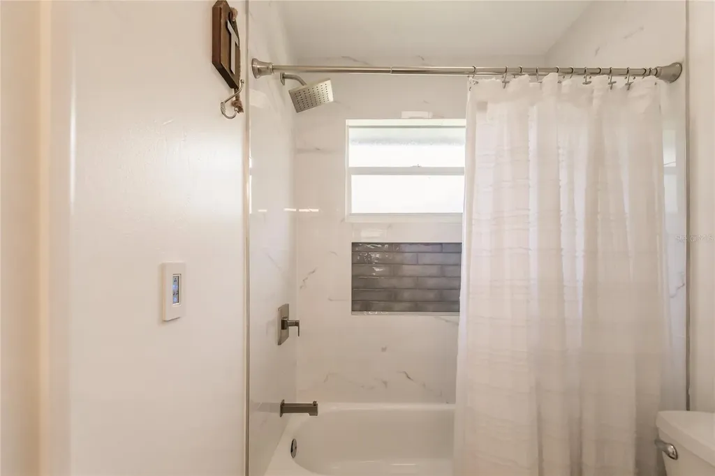 1587 Firethorne Lakes Drive Sarasota FL 34240