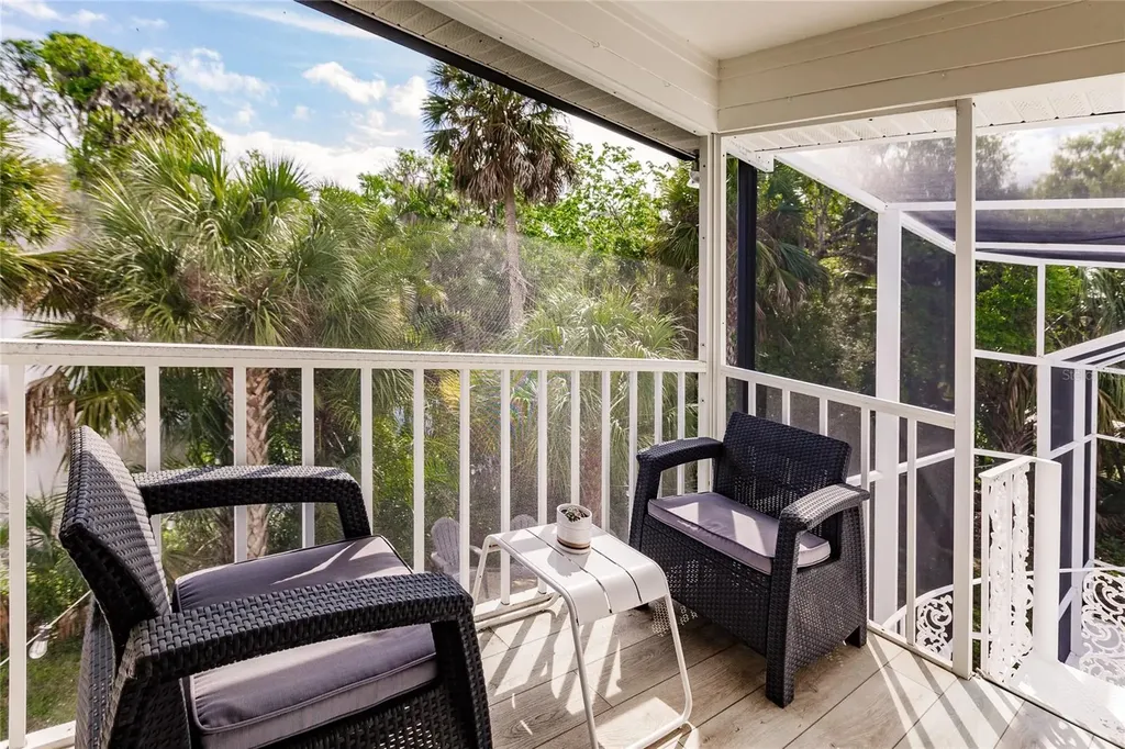 1587 Firethorne Lakes Drive Sarasota FL 34240