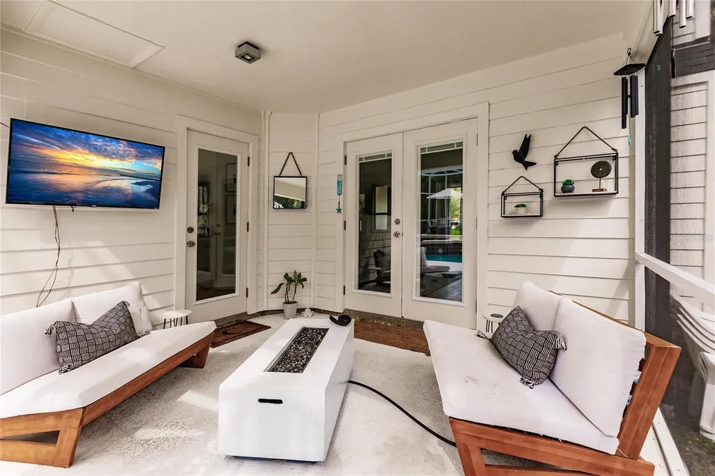 1587 Firethorne Lakes Drive Sarasota FL 34240