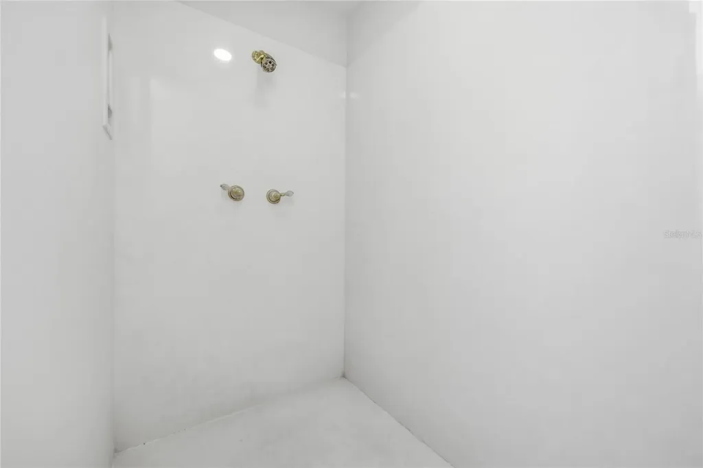 11121 NW 15th Place Gainesville FL 32606