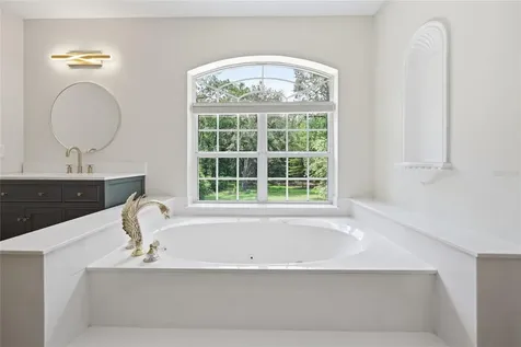 11121 NW 15th Place Gainesville FL 32606