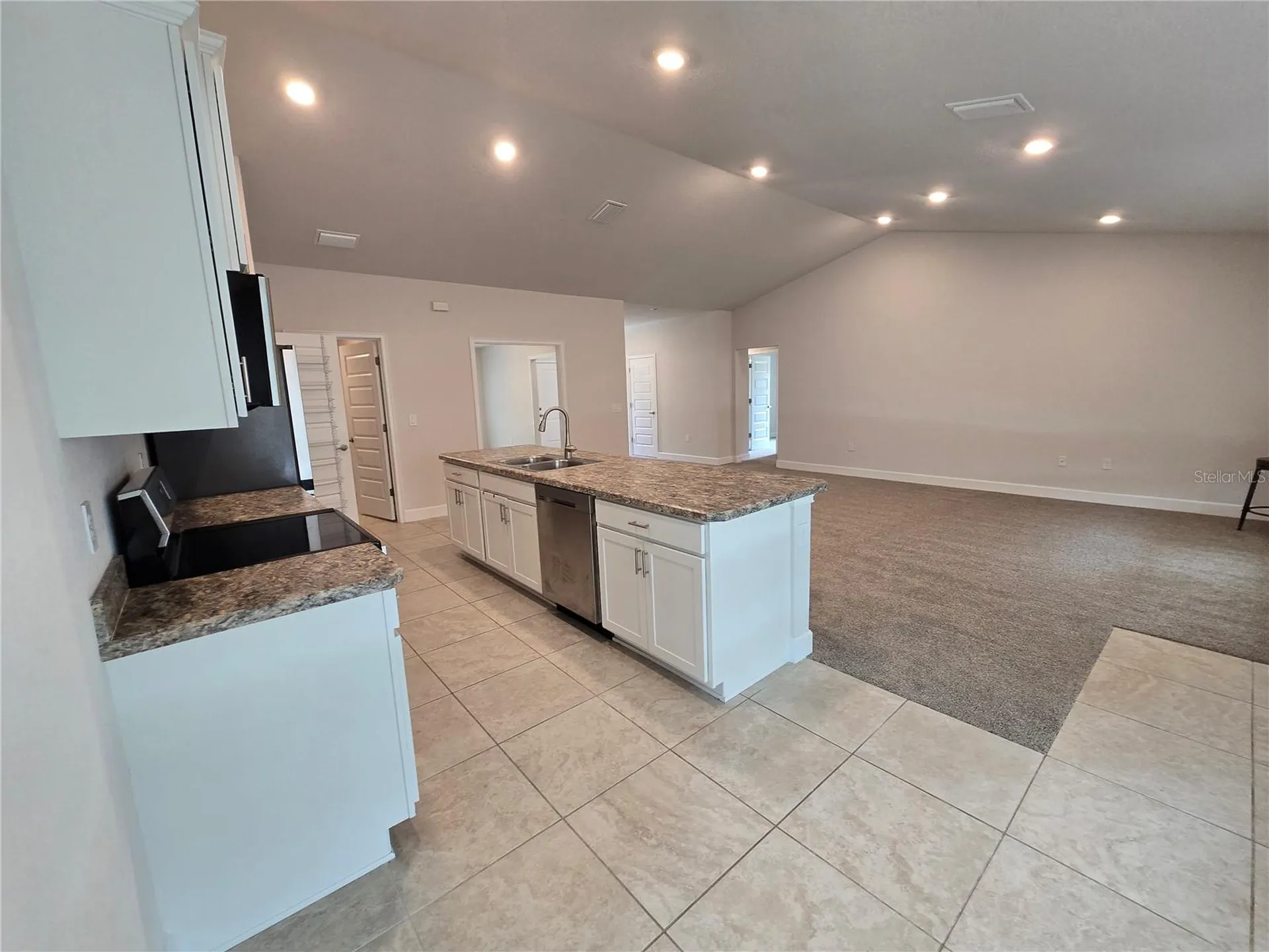 825 W Hallam Drive Citrus Springs FL 34434