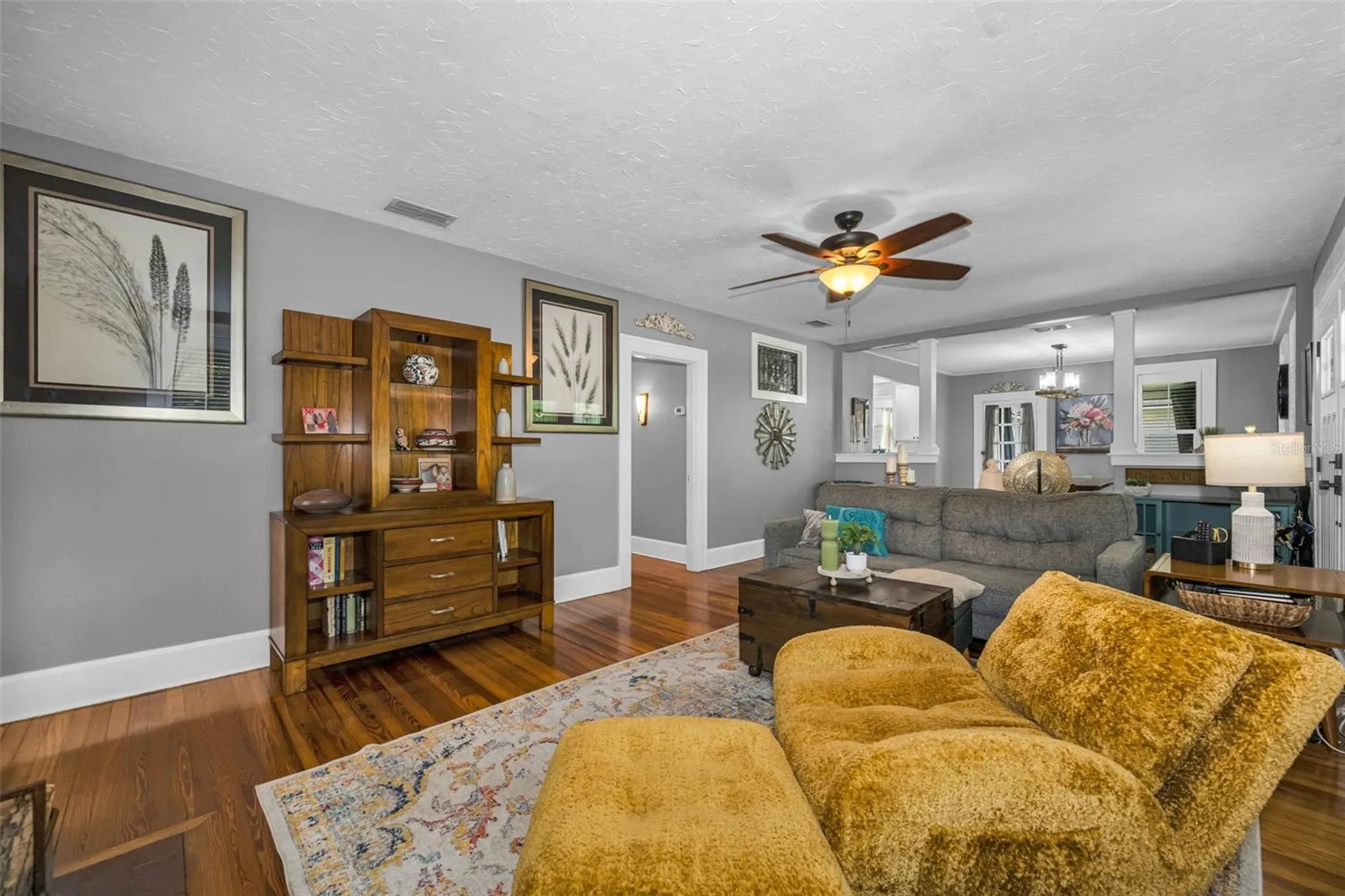 3421 Iris Street N St Petersburg FL 33704