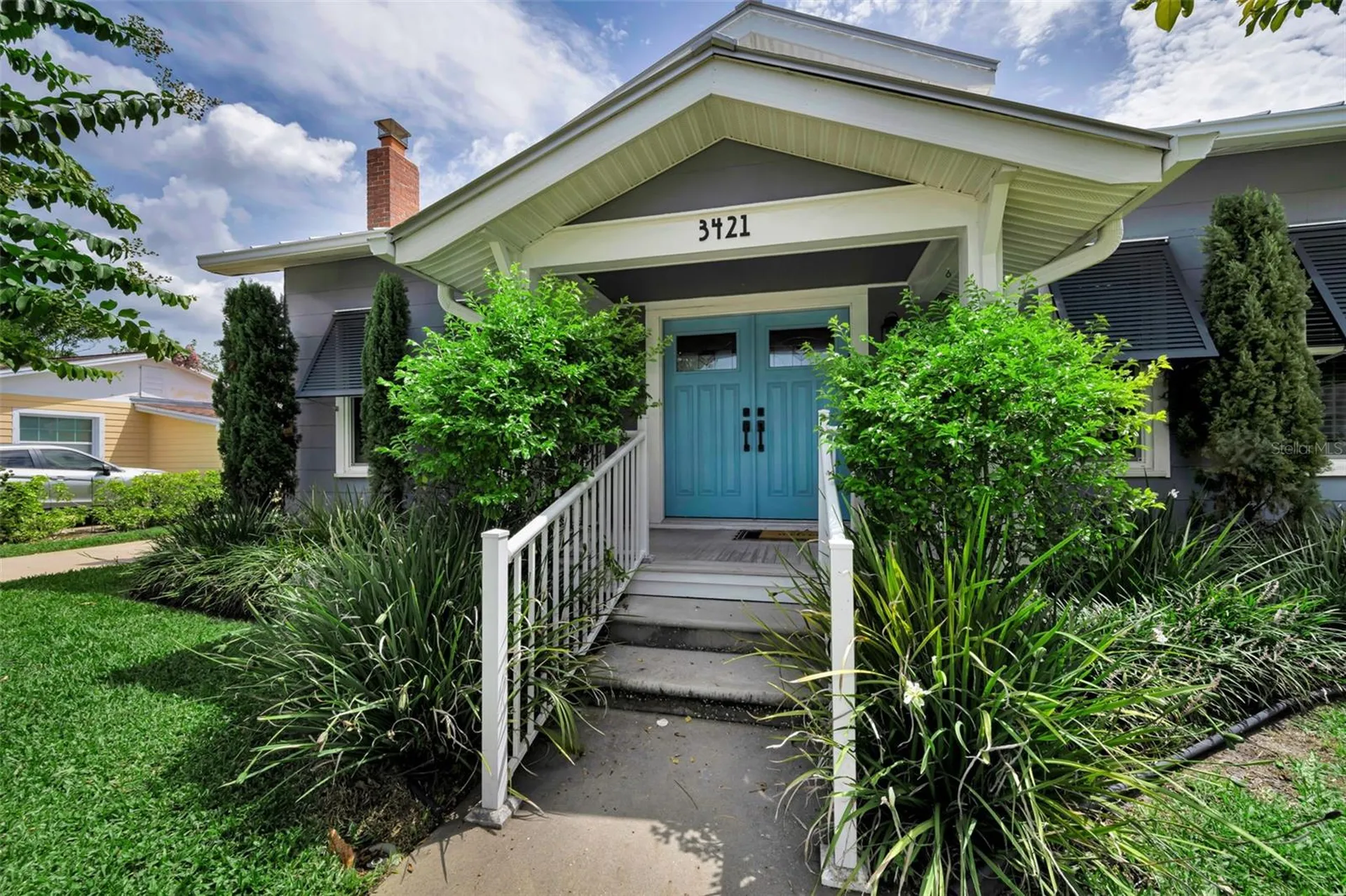 3421 Iris Street N St Petersburg FL 33704