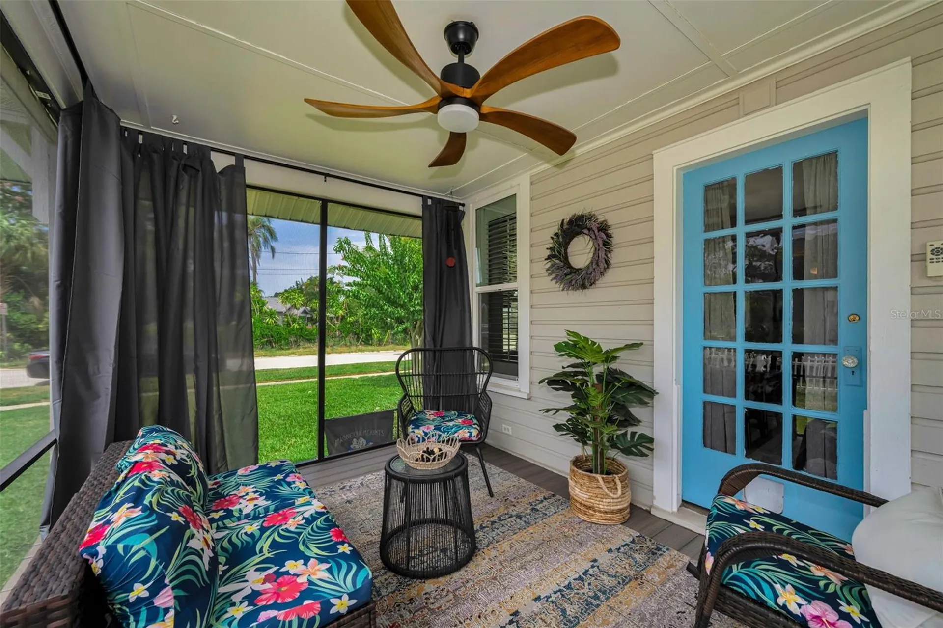 3421 Iris Street N St Petersburg FL 33704