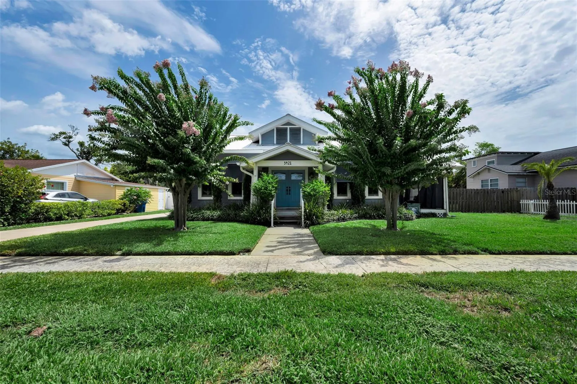 3421 Iris Street N St Petersburg FL 33704