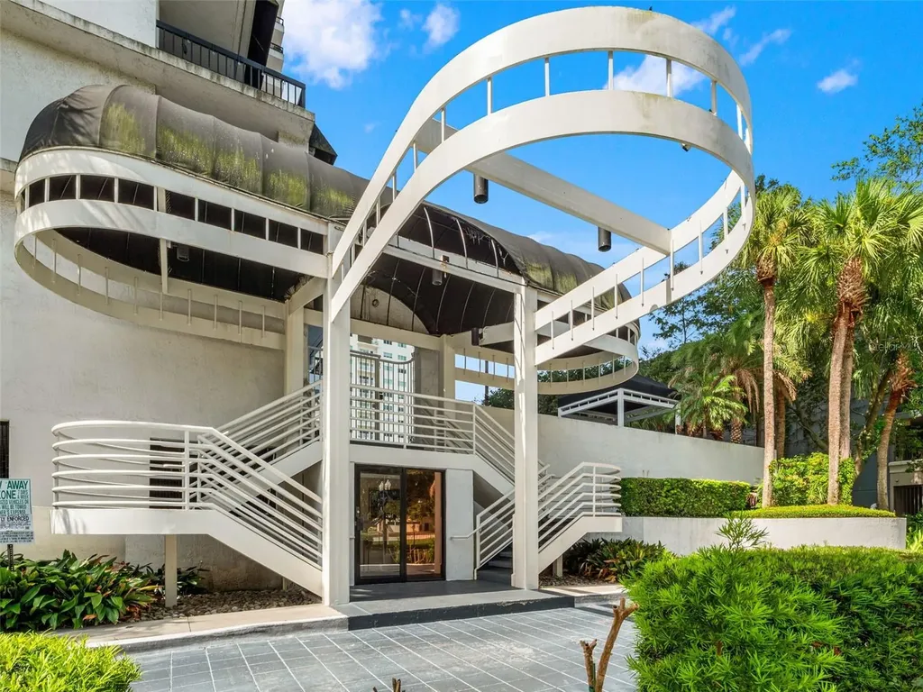 530 E Central Boulevard Orlando FL 32801